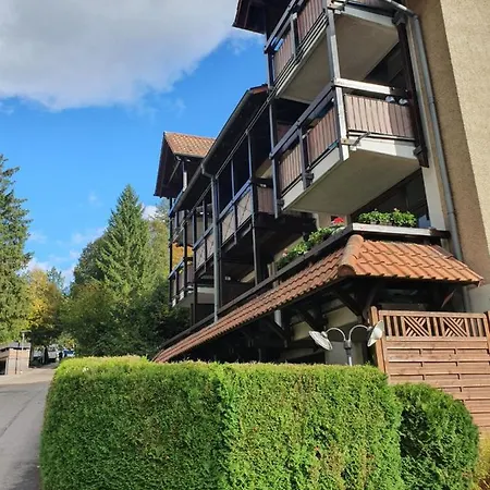 Gemütliche Ferienwohnung am Kurpark in Bad Herrenalb Exterior foto
